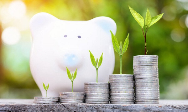 黄金三连阴震荡加剧：多重利空因素交织打压多头信心