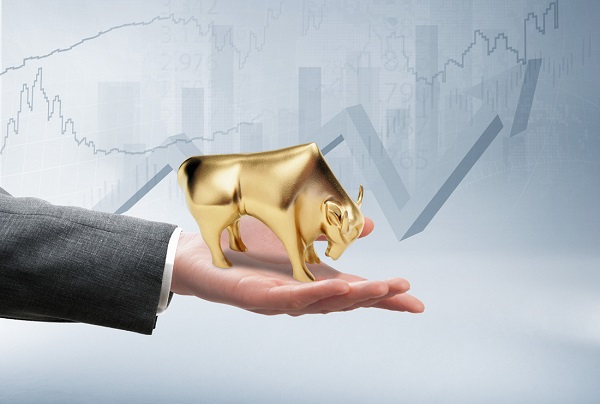 黄金价格震荡上行，美联储降息预期升温