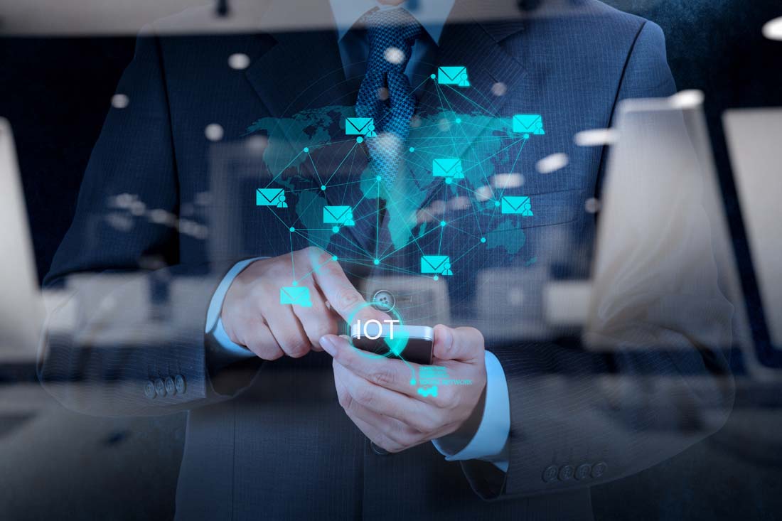 美联储降息预期升温 黄金原油市场承压